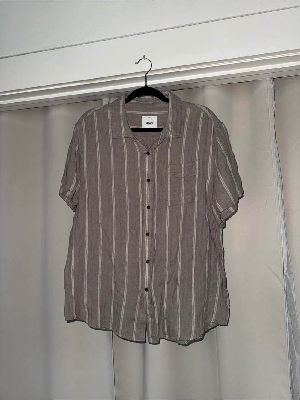 Katin Men’s Taupe and White Striped Short-Sleeve Button-Up Shirt
